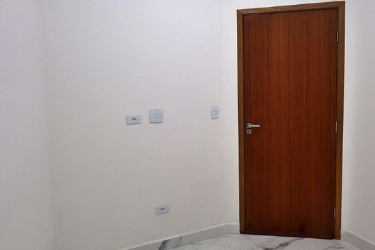 Quarto 2 de apartamento para alugar com 2 quartos, 50m² em Vila Vitória, Santo André