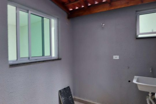 Área de Serviço de apartamento para alugar com 2 quartos, 50m² em Vila Vitória, Santo André