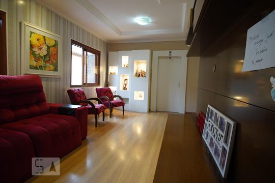 Casa à venda com 3 quartos, 388m² em Vila Ipiranga, Porto Alegre