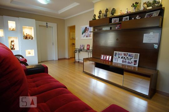 Sala de casa à venda com 3 quartos, 388m² em Vila Ipiranga, Porto Alegre
