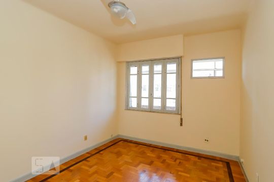 Quarto 1 de apartamento à venda com 4 quartos, 280m² em Copacabana, Rio de Janeiro