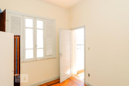 Quarto de Serviço de apartamento à venda com 4 quartos, 280m² em Copacabana, Rio de Janeiro