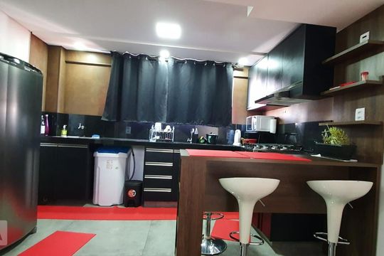 Cozinha de apartamento à venda com 1 quarto, 40m² em Floresta, Belo Horizonte