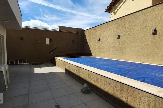 Piscina de apartamento à venda com 1 quarto, 40m² em Floresta, Belo Horizonte