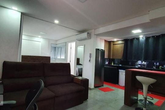 Sala de apartamento à venda com 1 quarto, 40m² em Floresta, Belo Horizonte