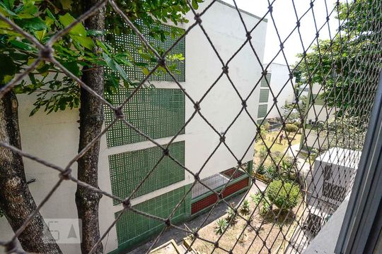 Vista do Quarto de apartamento para alugar com 1 quarto, 40m² em Portuguesa, Rio de Janeiro