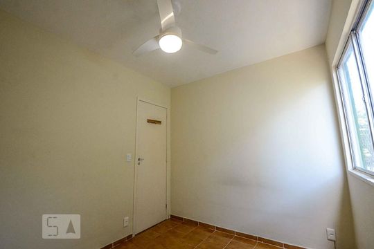 Apartamento para alugar com 1 quarto, 40m² em Portuguesa, Rio de Janeiro