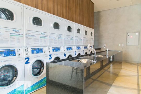 Lavanderia de kitnet/studio à venda com 1 quarto, 26m² em Mirandópolis, São Paulo