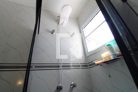 Chuveiro banheiro comum de casa de condomínio à venda com 3 quartos, 84m² em Jardim Santa Cruz (campo Grande), São Paulo