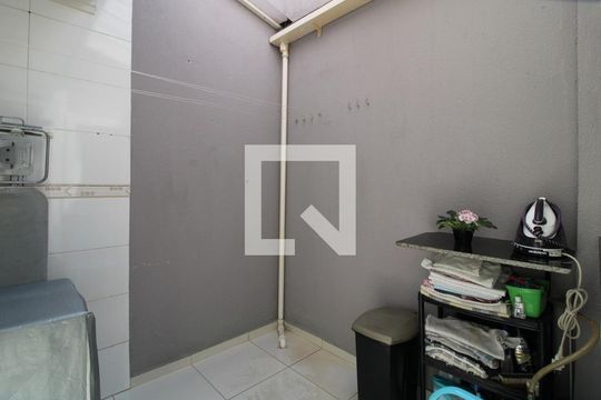 Lavanderia de casa de condomínio à venda com 3 quartos, 84m² em Jardim Santa Cruz (campo Grande), São Paulo
