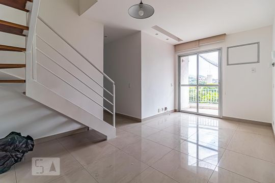 Apartamento para alugar com 3 quartos, 144m² em Tanque, Rio de Janeiro