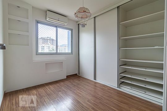 Quarto 1 de apartamento para alugar com 3 quartos, 144m² em Tanque, Rio de Janeiro