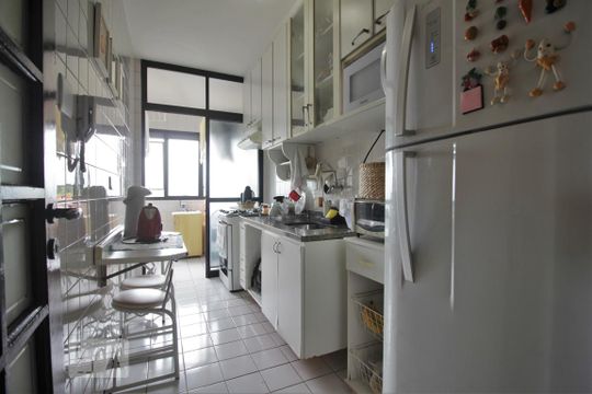 Cozinha de apartamento à venda com 2 quartos, 65m² em Super Quadra Morumbi, São Paulo