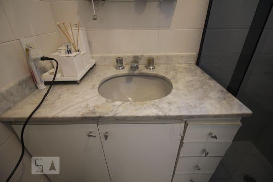 Pia de apartamento à venda com 2 quartos, 65m² em Super Quadra Morumbi, São Paulo