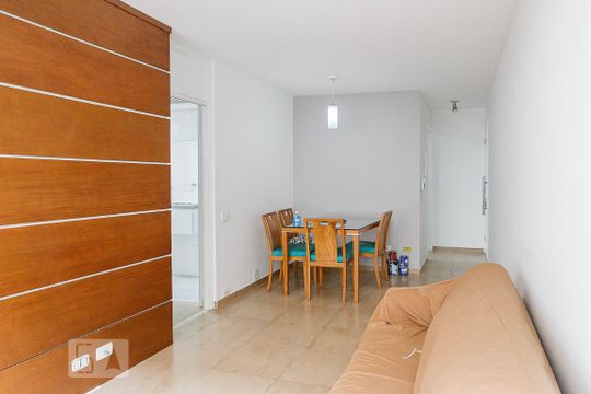 Sala de apartamento para alugar com 1 quarto, 46m² em Sumarezinho, São Paulo