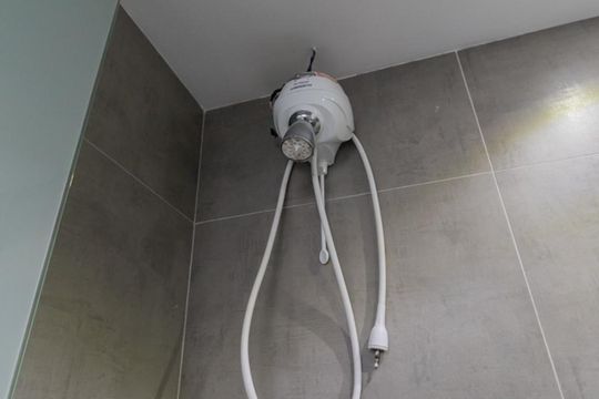 Banheiro de kitnet/studio à venda com 1 quarto, 38m² em Centro, Novo Hamburgo