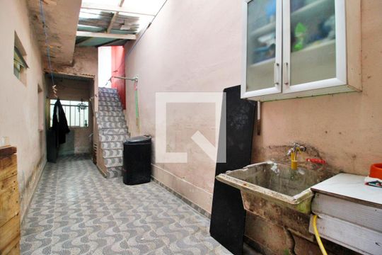 Área de Serviço de casa para alugar com 3 quartos, 130m² em Jardim Nevada, Santo André