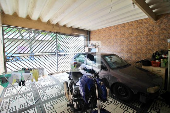 Garagem de casa para alugar com 3 quartos, 130m² em Jardim Nevada, Santo André