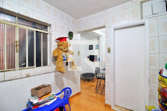 Quarto 3 de casa para alugar com 3 quartos, 130m² em Jardim Nevada, Santo André