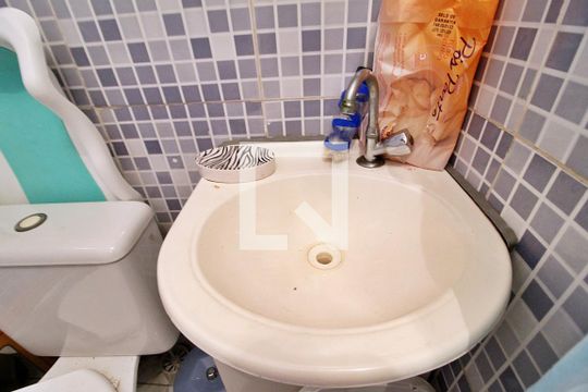 Banheiro da Suíte de casa para alugar com 3 quartos, 130m² em Jardim Nevada, Santo André