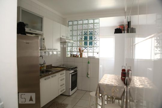 Cozinha de apartamento para alugar com 1 quarto, 71m² em Canto do Forte, Praia Grande