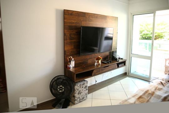 Sala de apartamento para alugar com 1 quarto, 71m² em Canto do Forte, Praia Grande