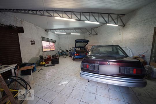 Garagem de casa à venda com 3 quartos, 420m² em Scharlau, São Leopoldo