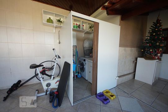 Área de Serviço de casa à venda com 3 quartos, 420m² em Scharlau, São Leopoldo