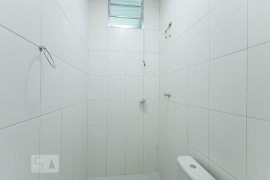 Banheiro de kitnet/studio para alugar com 1 quarto, 30m² em Vila Leopoldina, São Paulo