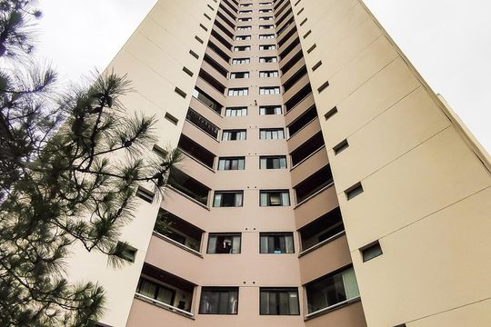 Fachada de apartamento à venda com 2 quartos, 65m² em Jardim Maria Rosa, Taboão da Serra