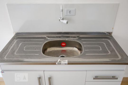 Sala/Cozinha/Área de serviço de apartamento para alugar com 1 quarto, 33m² em Vila Pereira Barreto, São Paulo