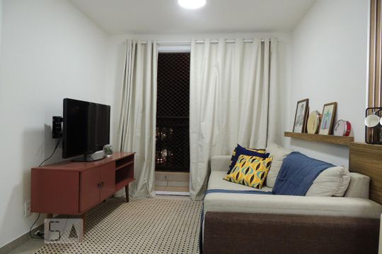 Sala de apartamento para alugar com 2 quartos, 48m² em Anil, Rio de Janeiro