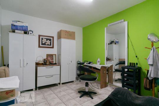 Quarto de Serviço de casa para alugar com 4 quartos, 220m² em Jardim Marisa, São Paulo