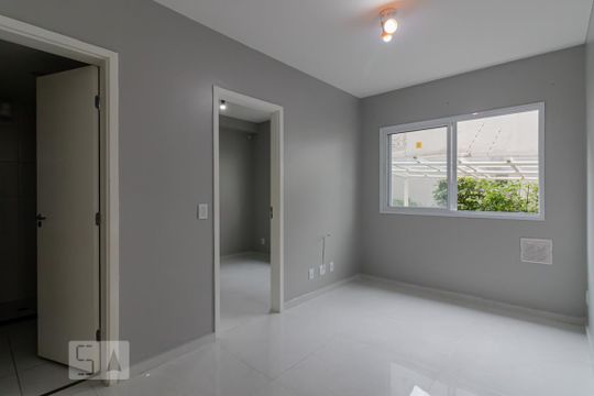 Sala de apartamento para alugar com 2 quartos, 37m² em Cambuci, São Paulo