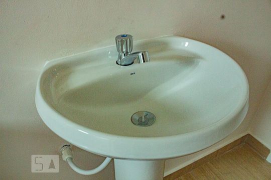 Banheiro Social de apartamento para alugar com 3 quartos, 82m² em Flores, Manaus