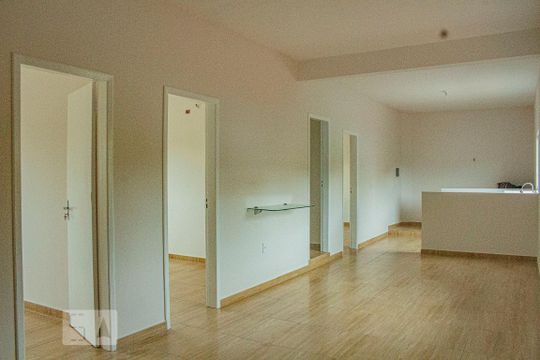 Apartamento para alugar com 3 quartos, 82m² em Flores, Manaus