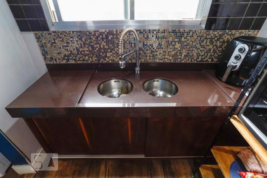 Pia de apartamento à venda com 3 quartos, 120m² em Bela Vista, São Paulo