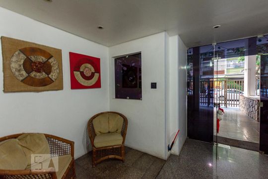 Hall de Entrada de apartamento para alugar com 2 quartos, 60m² em Icaraí, Niterói