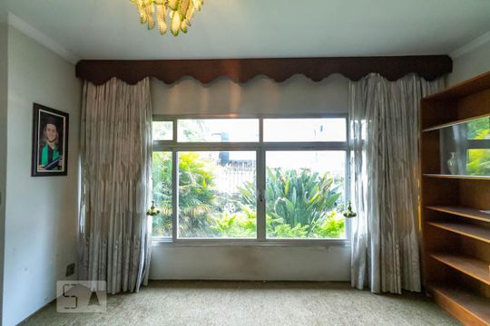 Sala de casa para alugar com 4 quartos, 180m² em Centro, São Bernardo do Campo