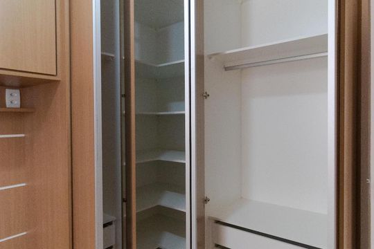 Quarto 01 - Armário de apartamento à venda com 2 quartos, 50m² em Vila Industrial , Campinas
