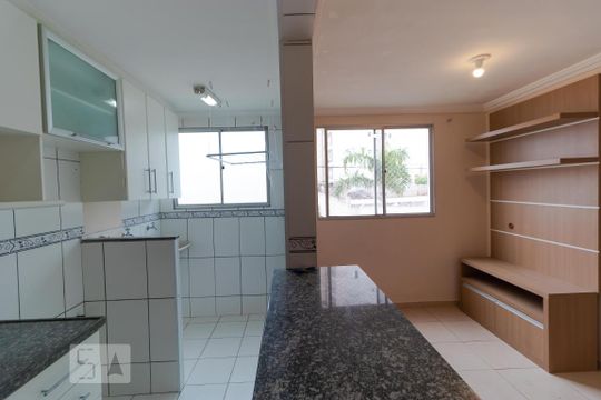 Cozinha de apartamento à venda com 2 quartos, 50m² em Vila Industrial , Campinas