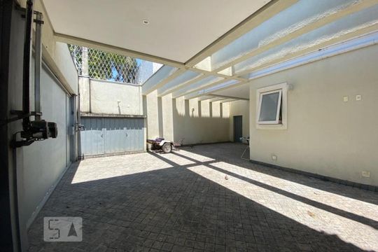 Garagem de casa à venda com 4 quartos, 465m² em Vila Tramontano, São Paulo