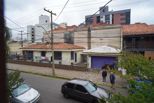 Quarto 3 - Varanda - Vista de casa para alugar com 3 quartos, 122m² em Passo D’areia, Porto Alegre