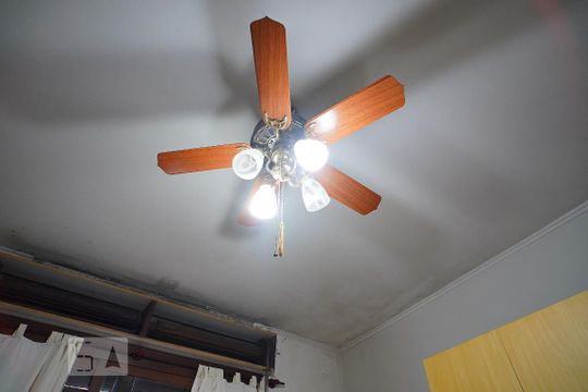 Quarto 1 de casa para alugar com 3 quartos, 122m² em Passo D’areia, Porto Alegre