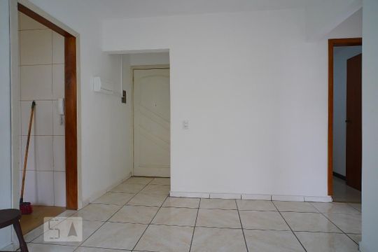 Sala de apartamento para alugar com 2 quartos, 63m² em Passo D’areia, Porto Alegre
