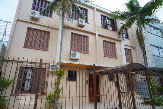 Fachada do bloco de apartamento para alugar com 2 quartos, 80m² em Passo D’areia, Porto Alegre