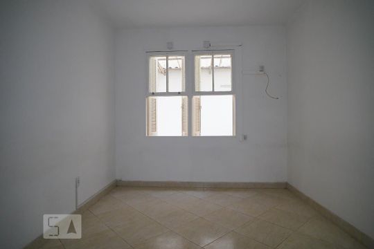 Quarto 1 de apartamento para alugar com 2 quartos, 80m² em Passo D’areia, Porto Alegre