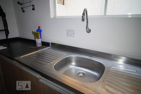 Cozinha de apartamento para alugar com 2 quartos, 80m² em Passo D’areia, Porto Alegre