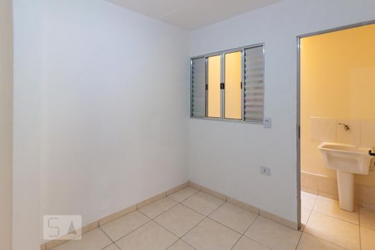 Quarto de casa para alugar com 1 quarto, 33m² em Vila Lageado, São Paulo