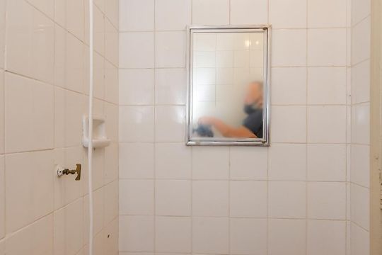 Banheiro de Serviço de apartamento para alugar com 2 quartos, 80m² em Nova Granada, Belo Horizonte